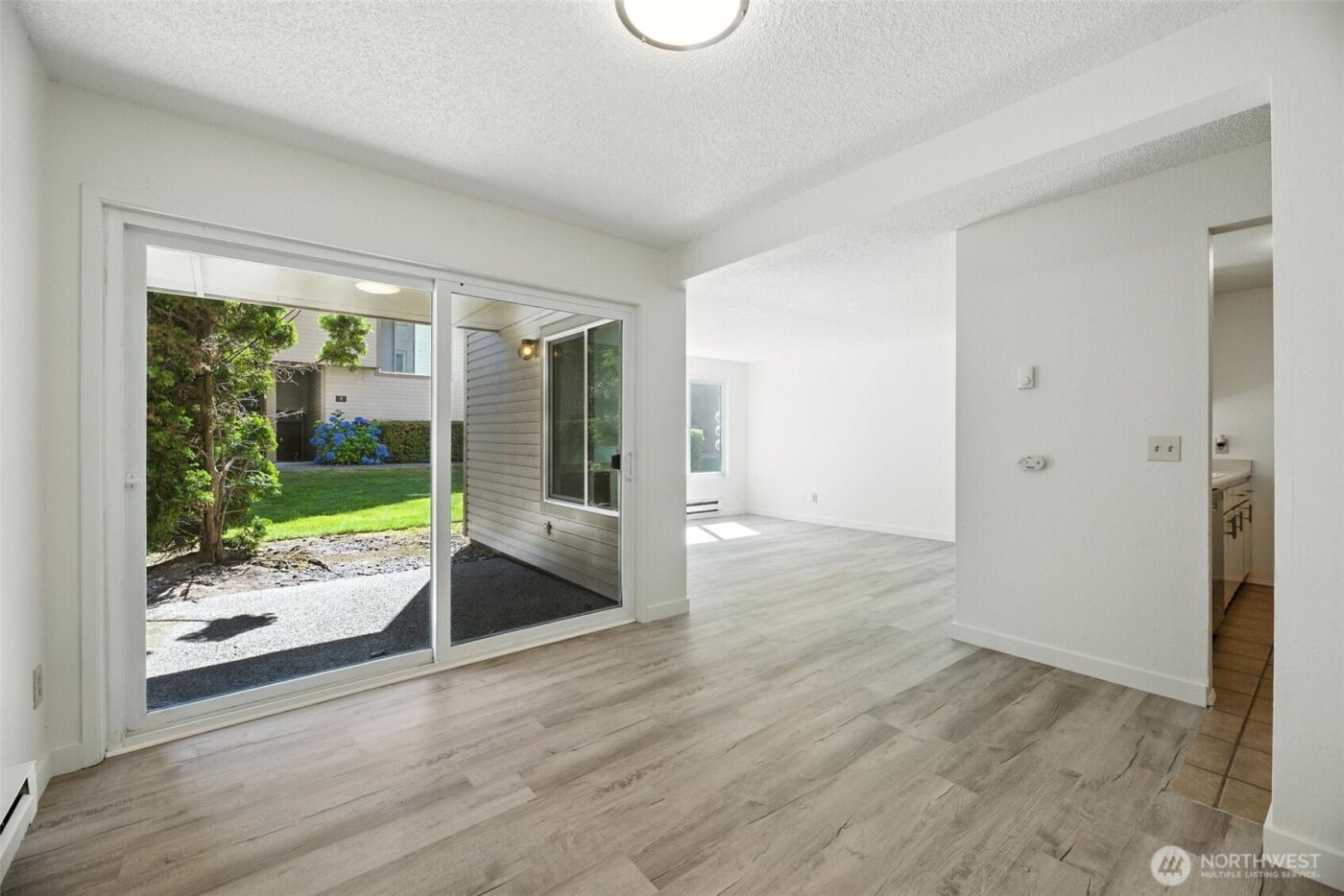 4404 146th Place NE #N16, Bellevue, WA 98007