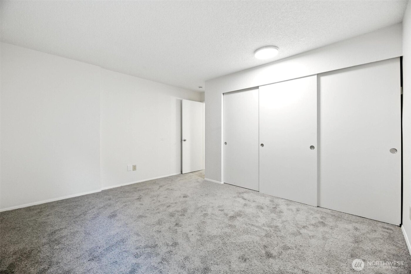 4404 146th Place NE #N16, Bellevue, WA 98007