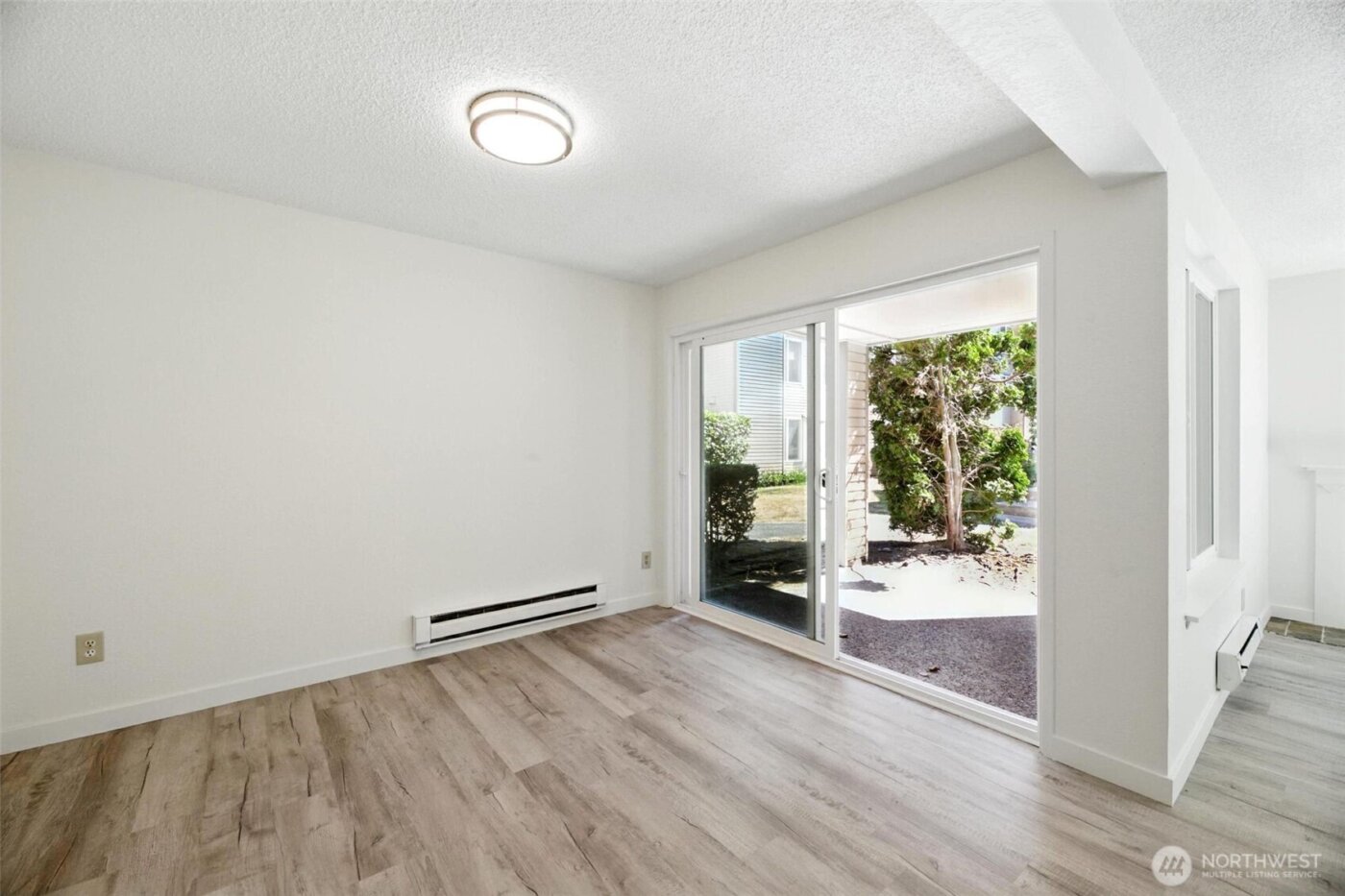 4404 146th Place NE #N16, Bellevue, WA 98007