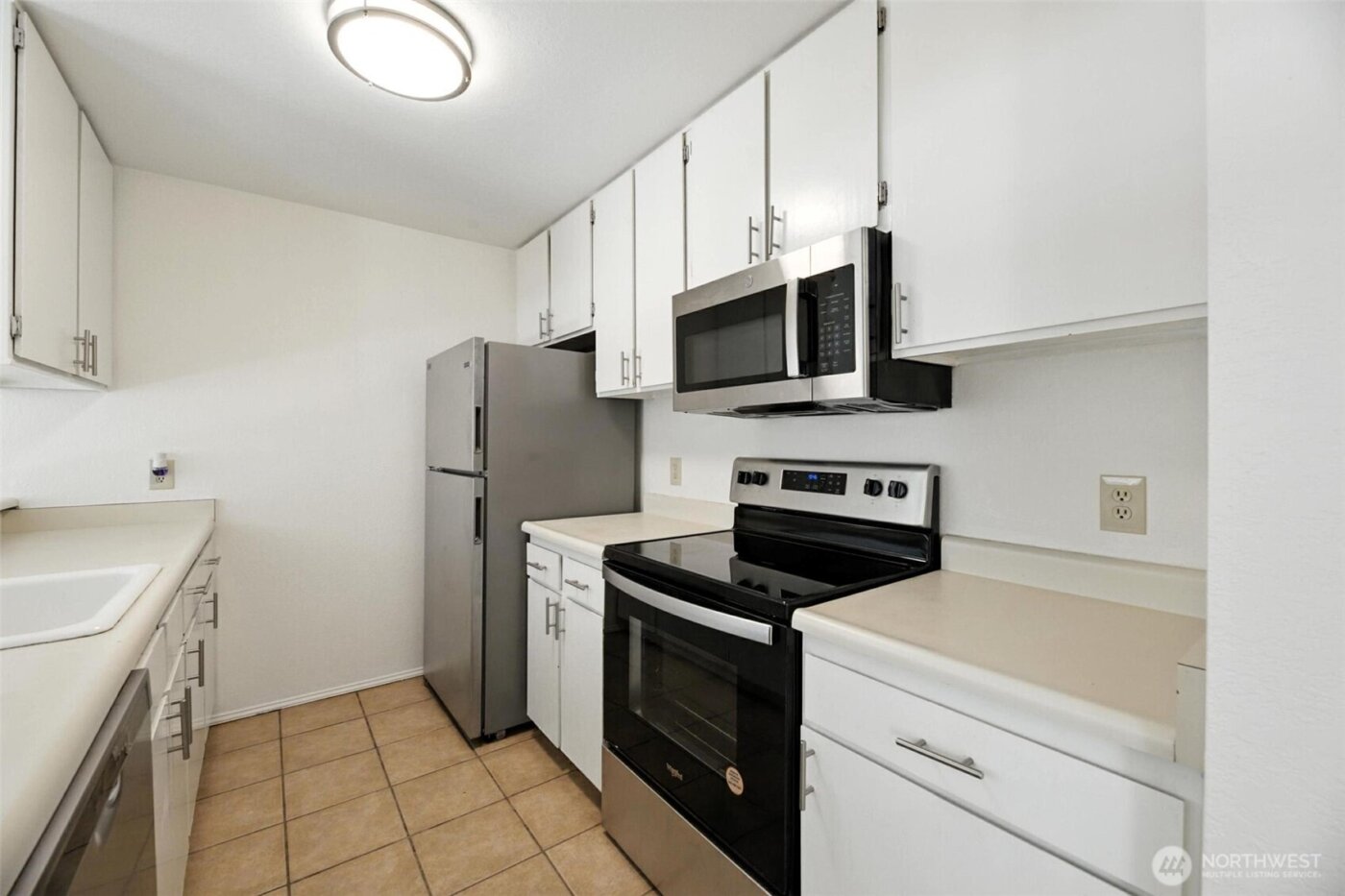 4404 146th Place NE #N16, Bellevue, WA 98007