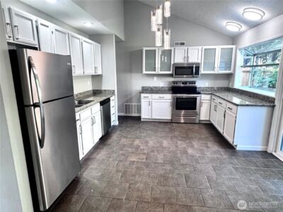 19656 SE 259th Street , Covington, WA 98042 - Photo 2