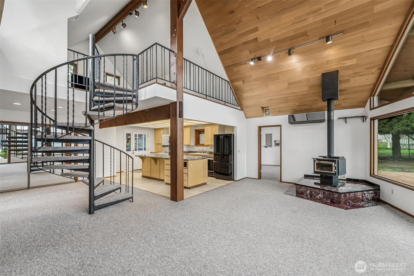 3968 S East Camano Drive , Camano Island, WA 98282