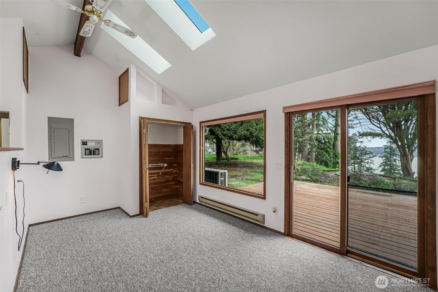 3968 S East Camano Drive , Camano Island, WA 98282