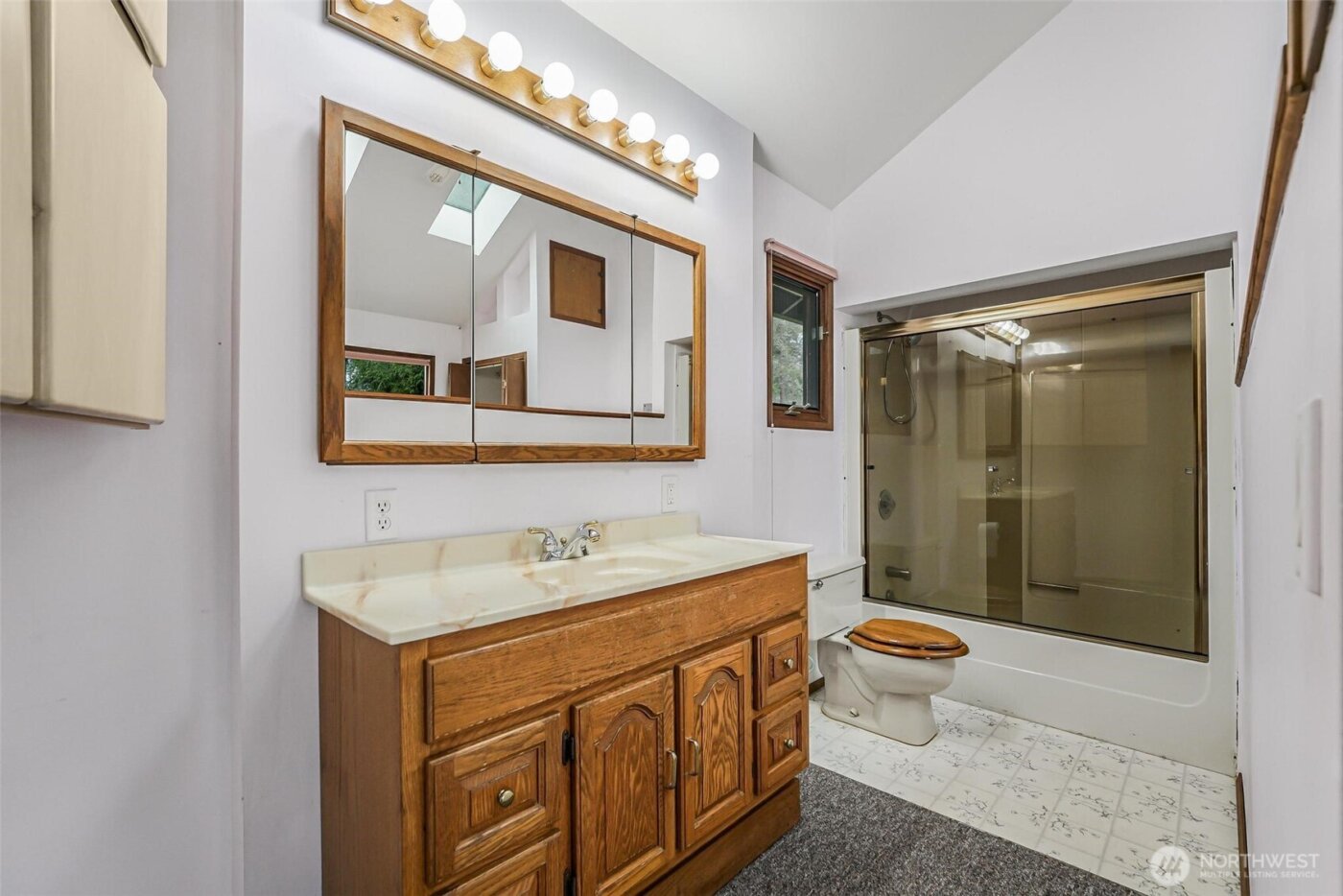 3968 S East Camano Drive , Camano Island, WA 98282