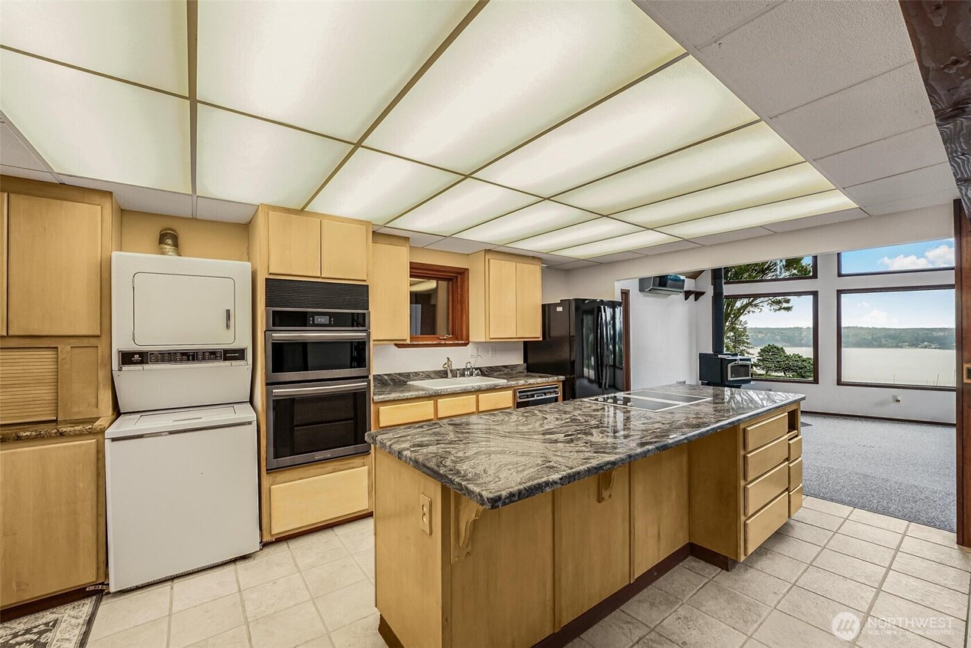 3968 S East Camano Drive , Camano Island, WA 98282