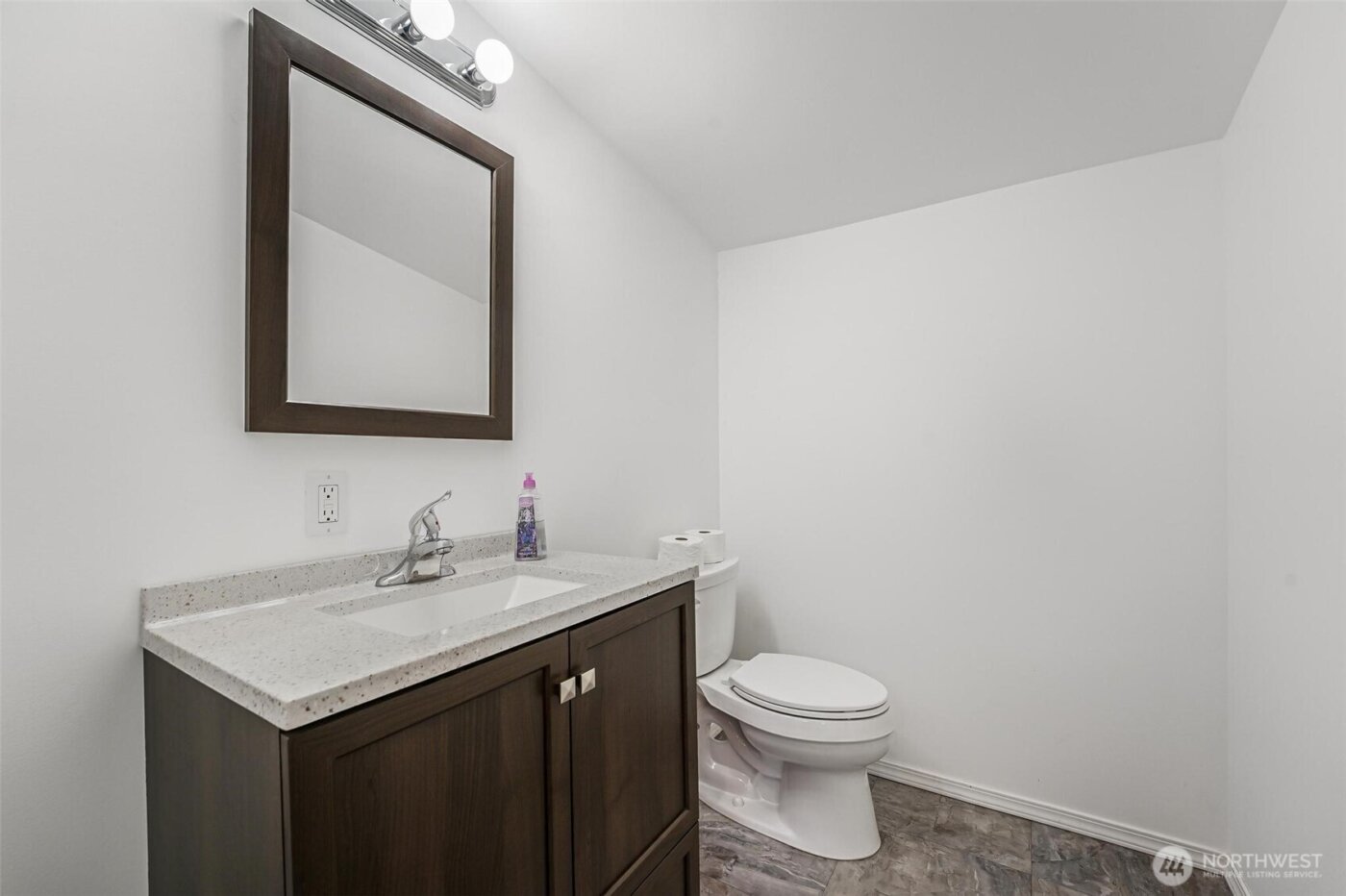 3968 S East Camano Drive , Camano Island, WA 98282