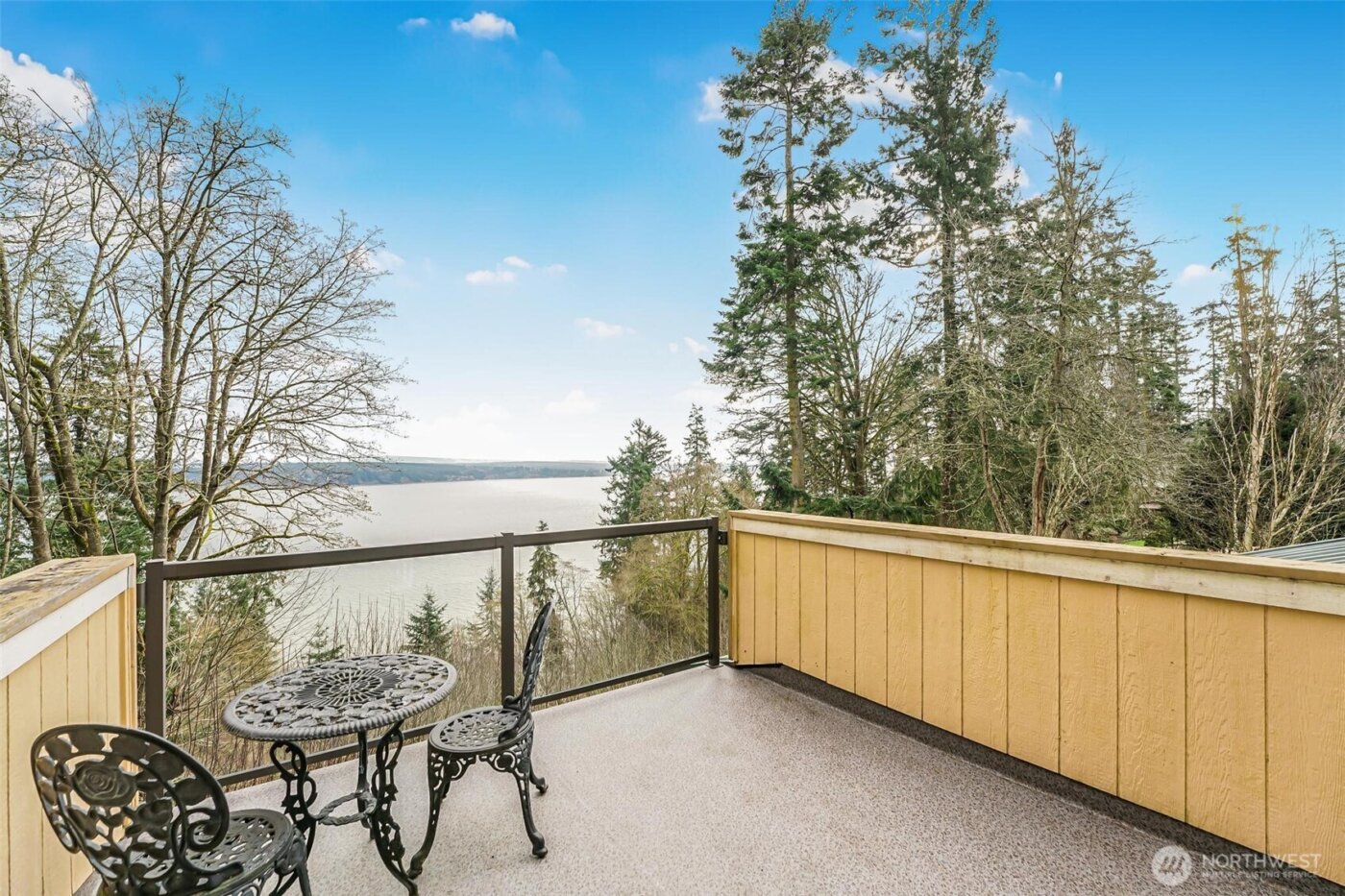 3968 S East Camano Drive , Camano Island, WA 98282