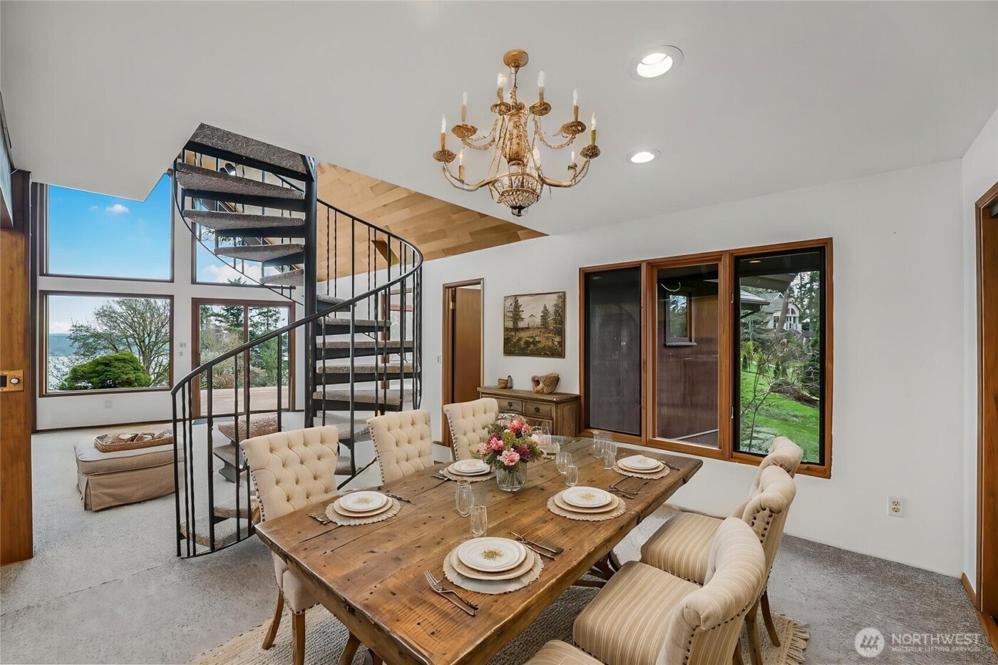 3968 S East Camano Drive , Camano Island, WA 98282