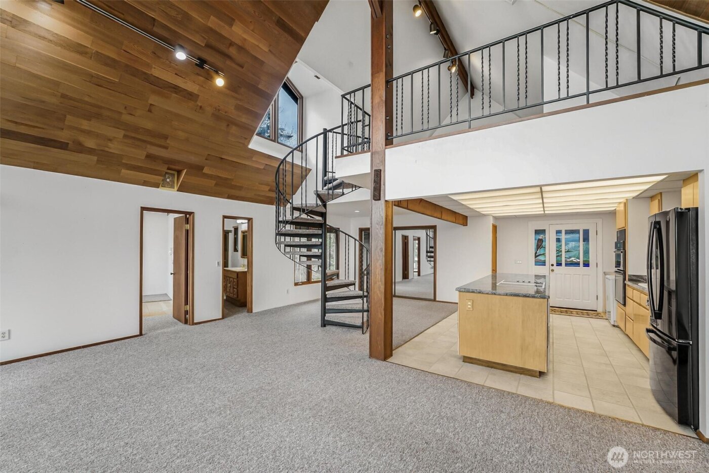 3968 S East Camano Drive , Camano Island, WA 98282