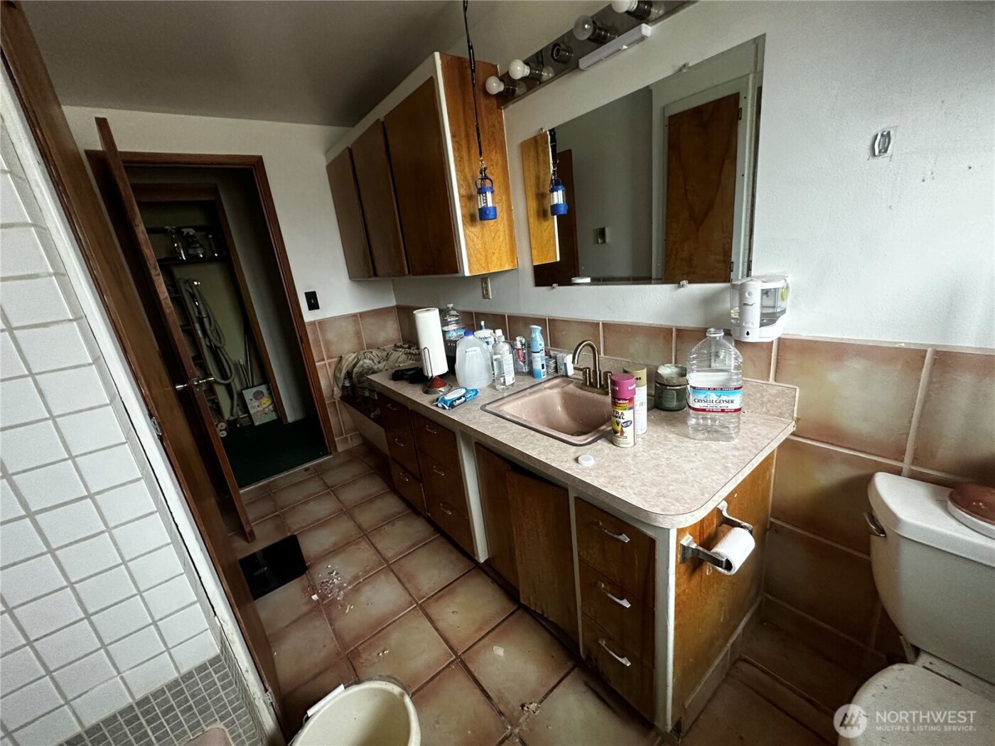 902 S Shirley Street , Tacoma, WA 98465