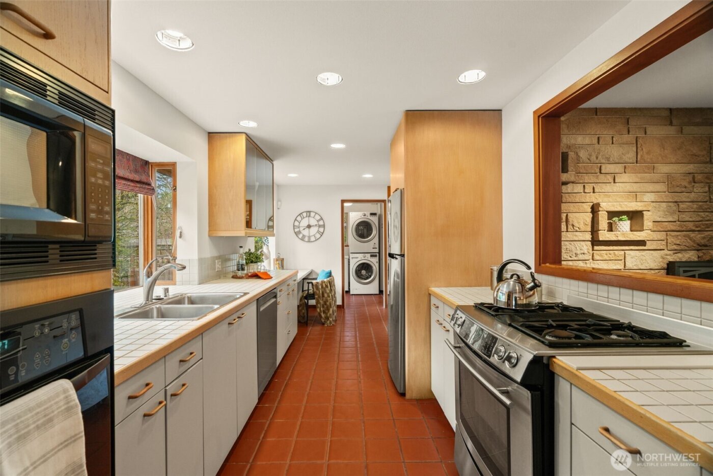 23312 Robin Hood Drive , Edmonds, WA 98020