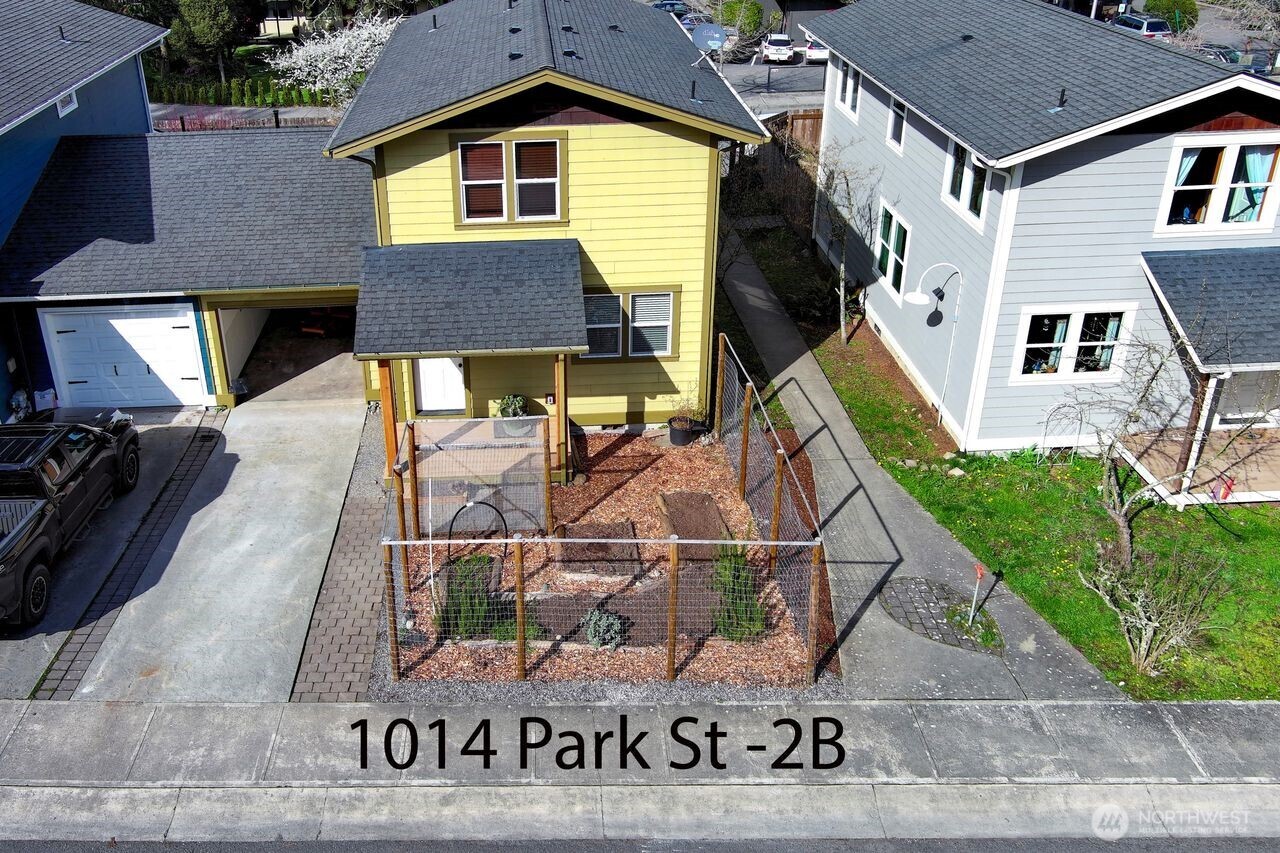 1014 Park Street #2B, Friday Harbor, WA 98250-7506
