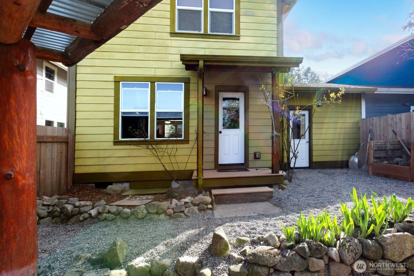 1014 Park Street #2B, Friday Harbor, WA 98250-7506