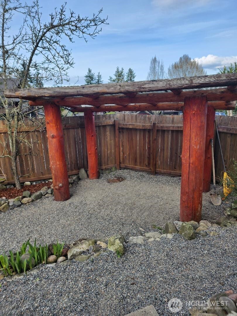 1014 Park Street #2B, Friday Harbor, WA 98250-7506