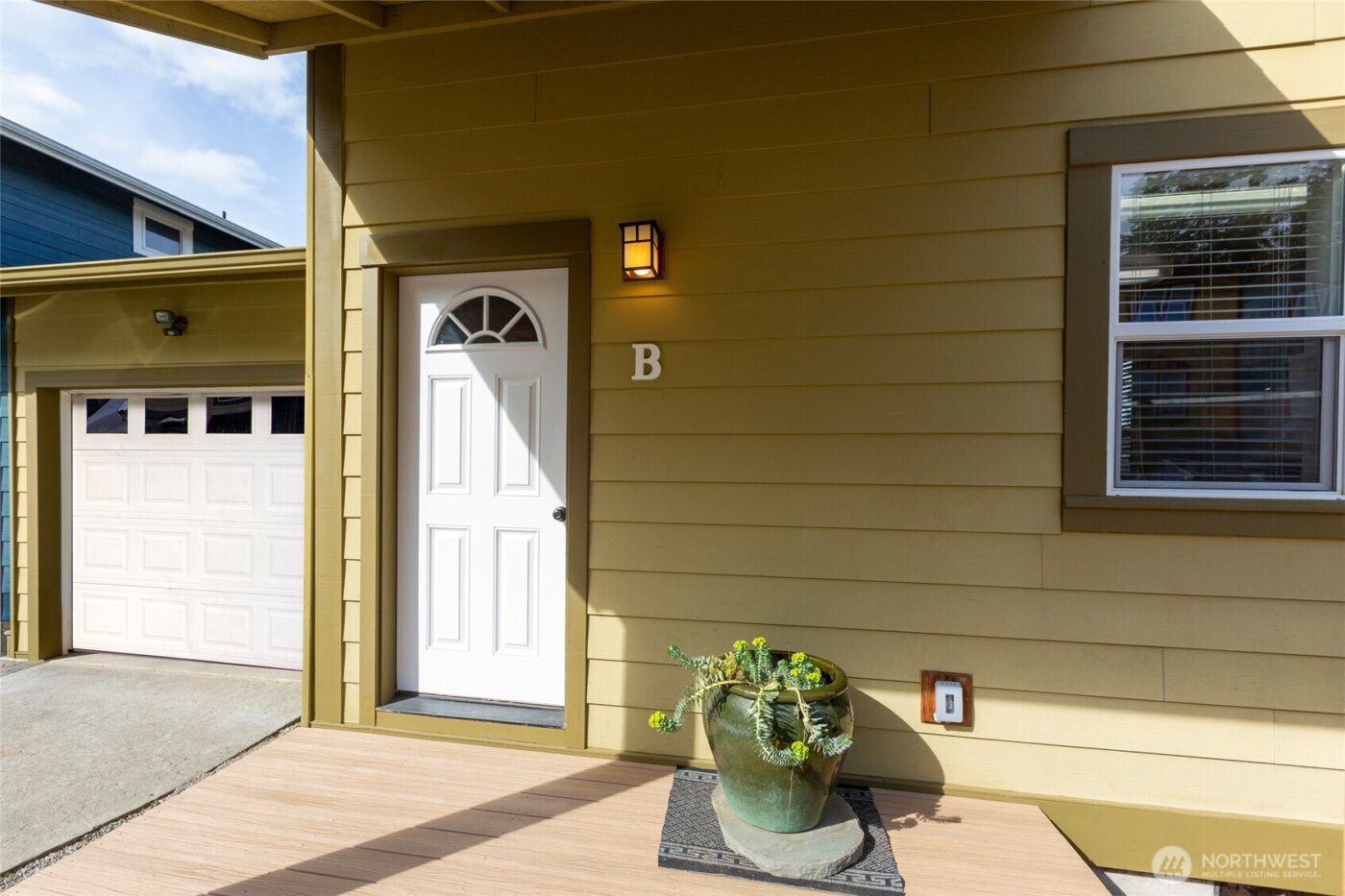 1014 Park Street #2B, Friday Harbor, WA 98250-7506