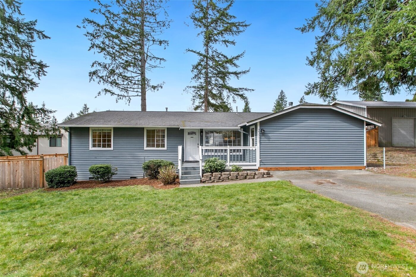 23217 NE 10th Place , Sammamish, WA 98074