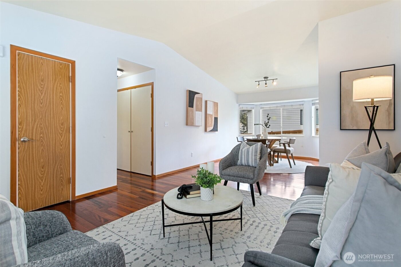 23217 NE 10th Place , Sammamish, WA 98074