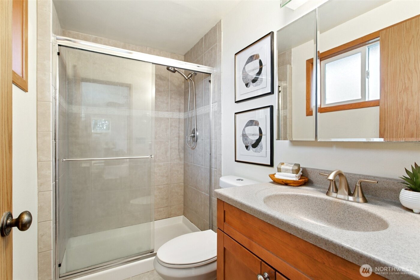 23217 NE 10th Place , Sammamish, WA 98074