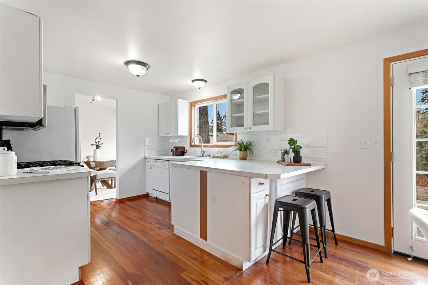 23217 NE 10th Place , Sammamish, WA 98074