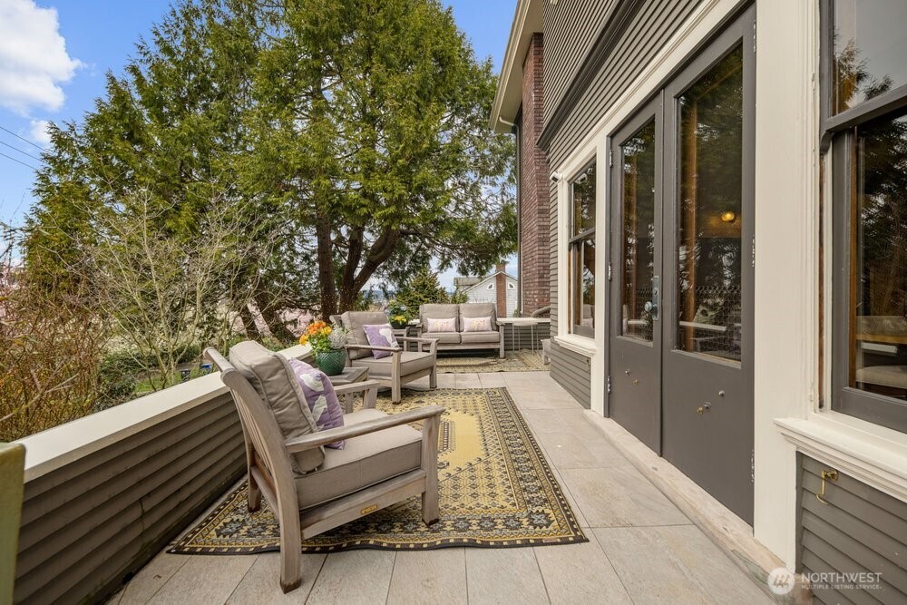 1251 21st Avenue E, Seattle, WA 98112