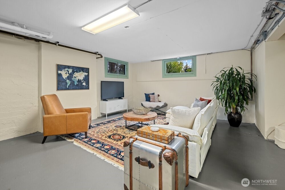 1251 21st Avenue E, Seattle, WA 98112