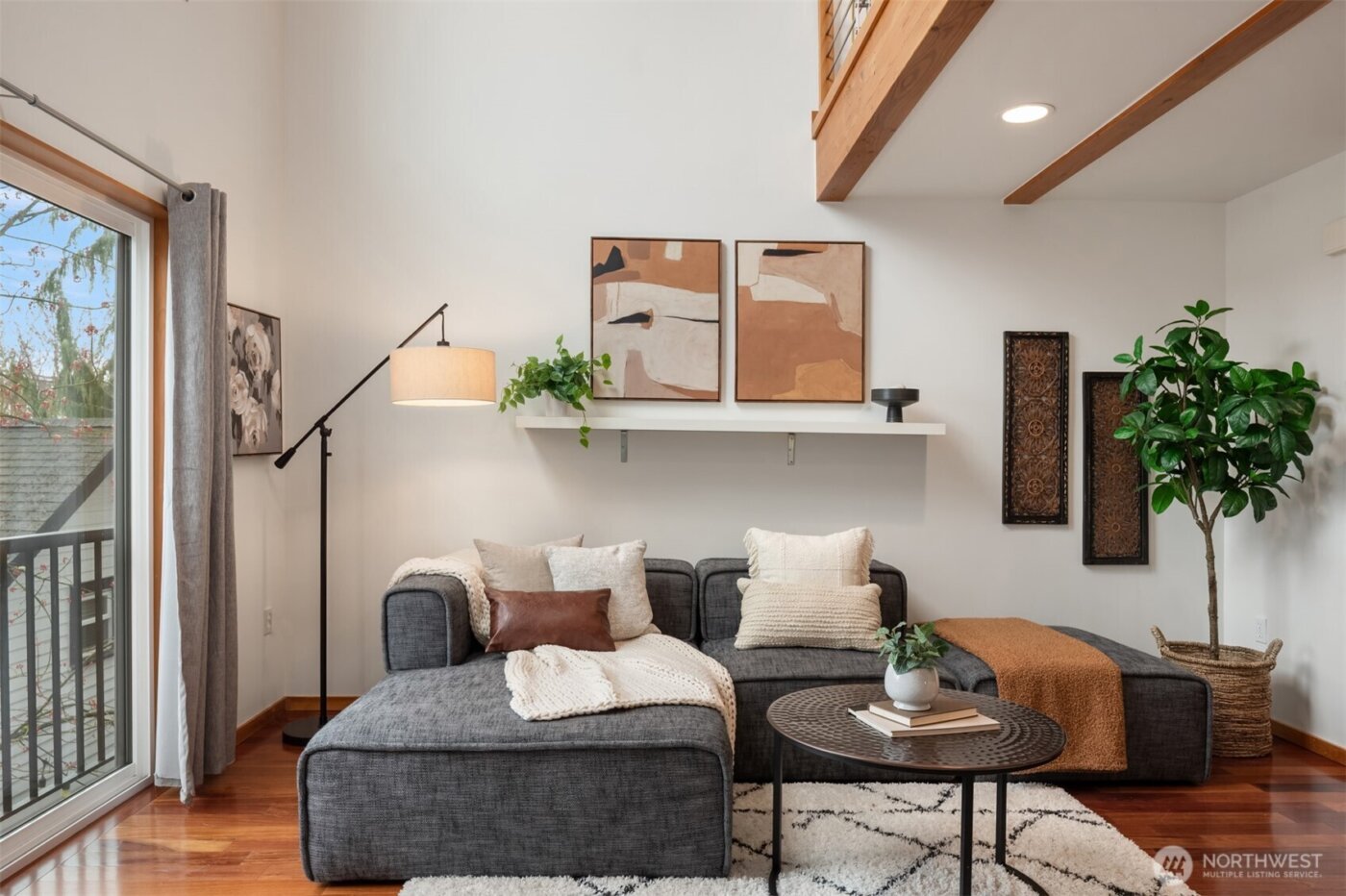 9057 17th Avenue SW, Seattle, WA 98106