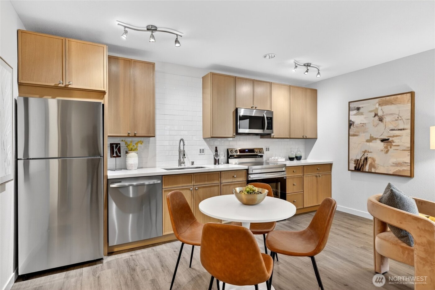 6547 42nd Avenue SW #303, Seattle, WA 98136