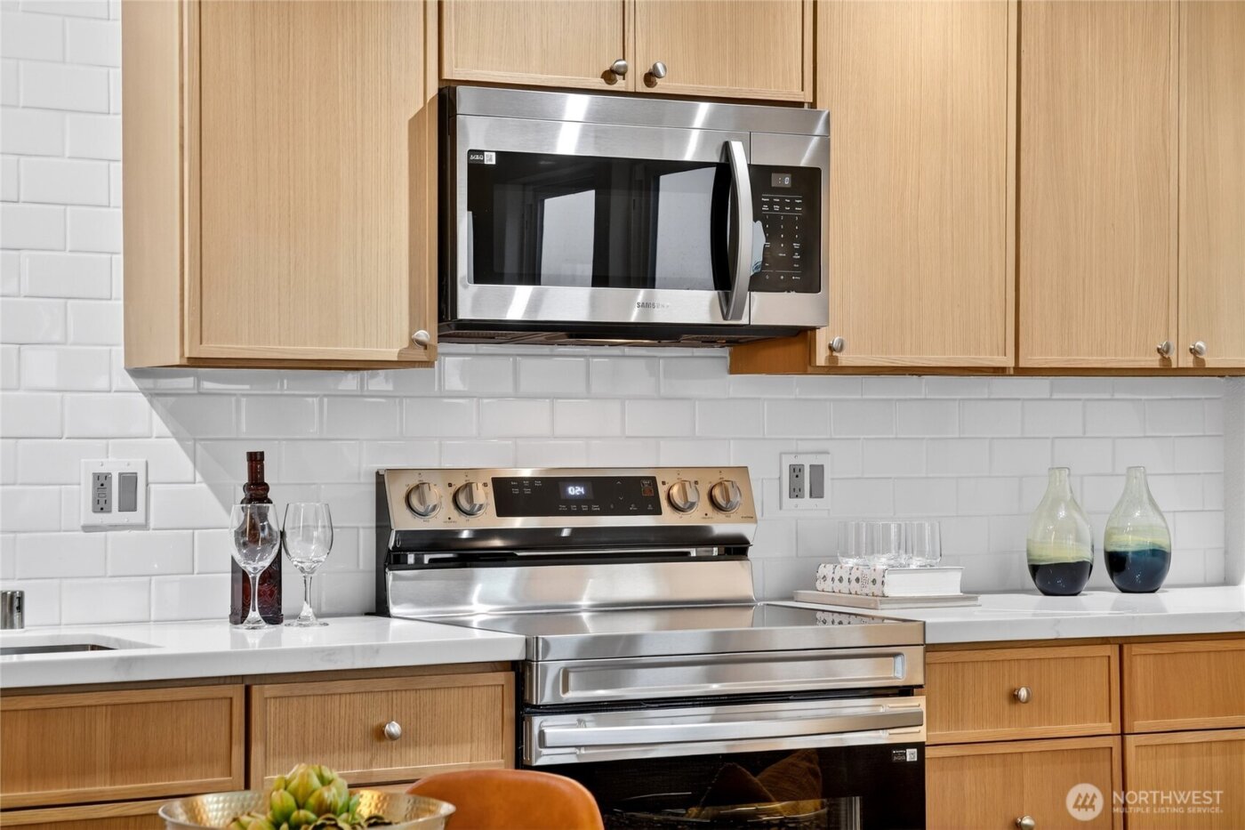 6547 42nd Avenue SW #303, Seattle, WA 98136