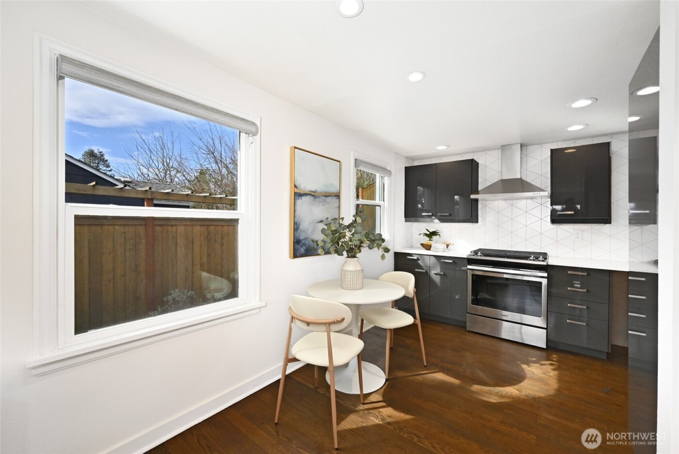 2849 36th Avenue W, Seattle, WA 98199