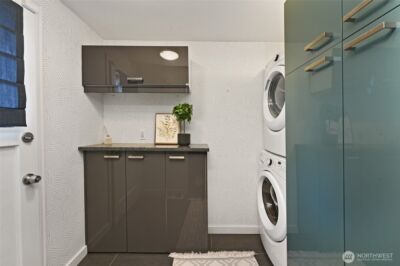 2849 36th Avenue W, Seattle, WA 98199 - Photo 16