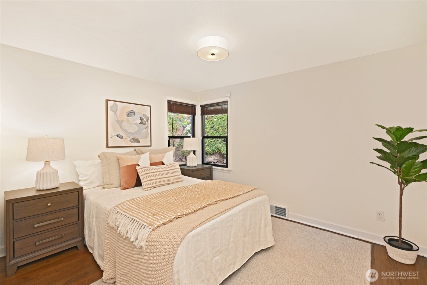 2849 36th Avenue W, Seattle, WA 98199