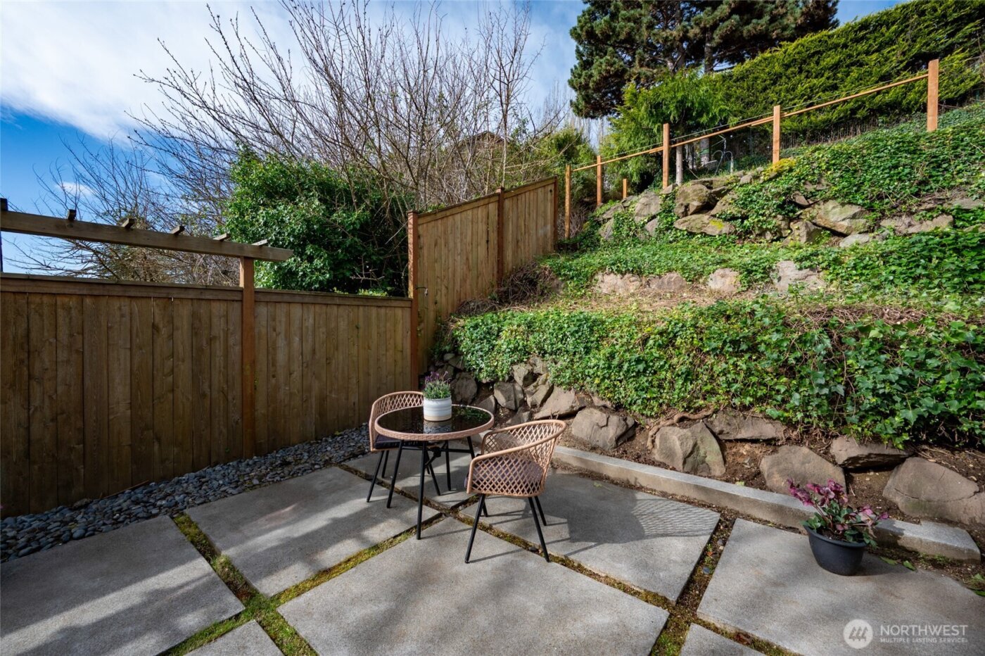 2849 36th Avenue W, Seattle, WA 98199