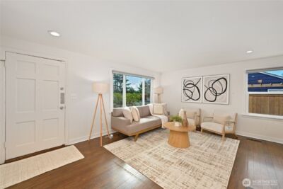 2849 36th Avenue W, Seattle, WA 98199 - Photo 7