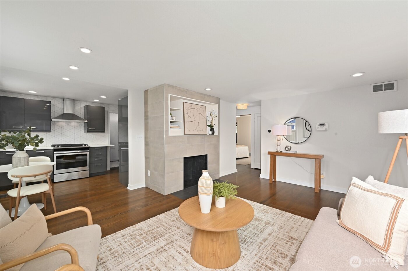 2849 36th Avenue W, Seattle, WA 98199