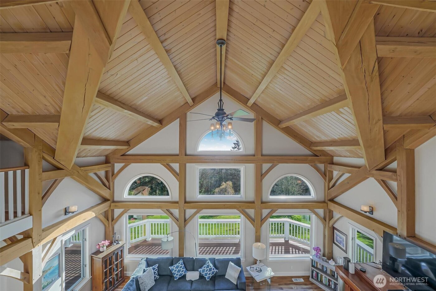 528 Waynes Ridge Circle , Camano Island, WA 98282