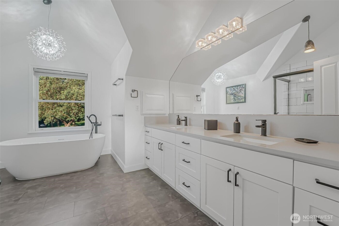 528 Waynes Ridge Circle , Camano Island, WA 98282