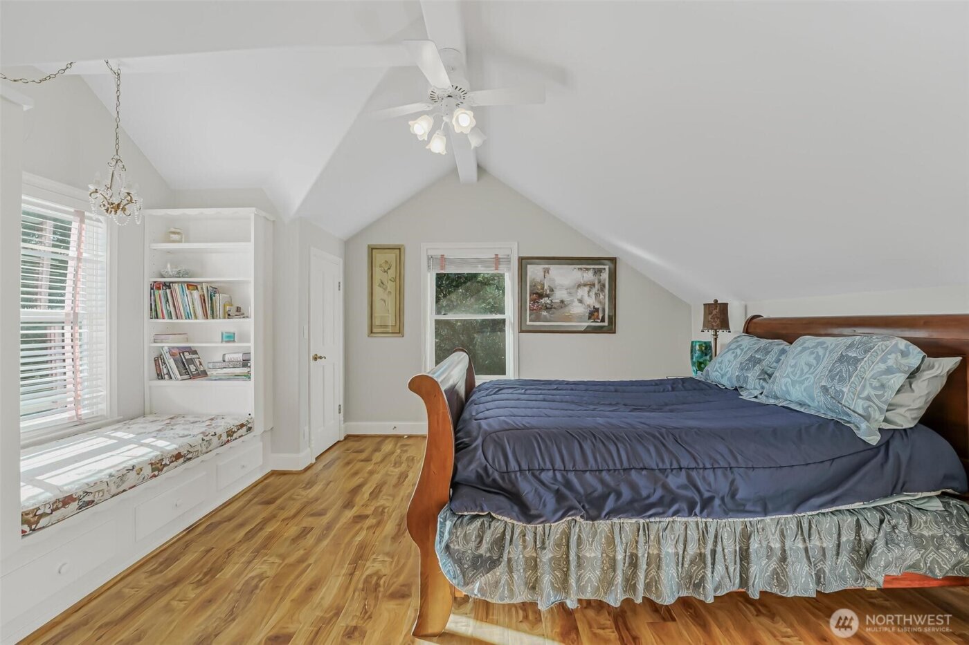 528 Waynes Ridge Circle , Camano Island, WA 98282