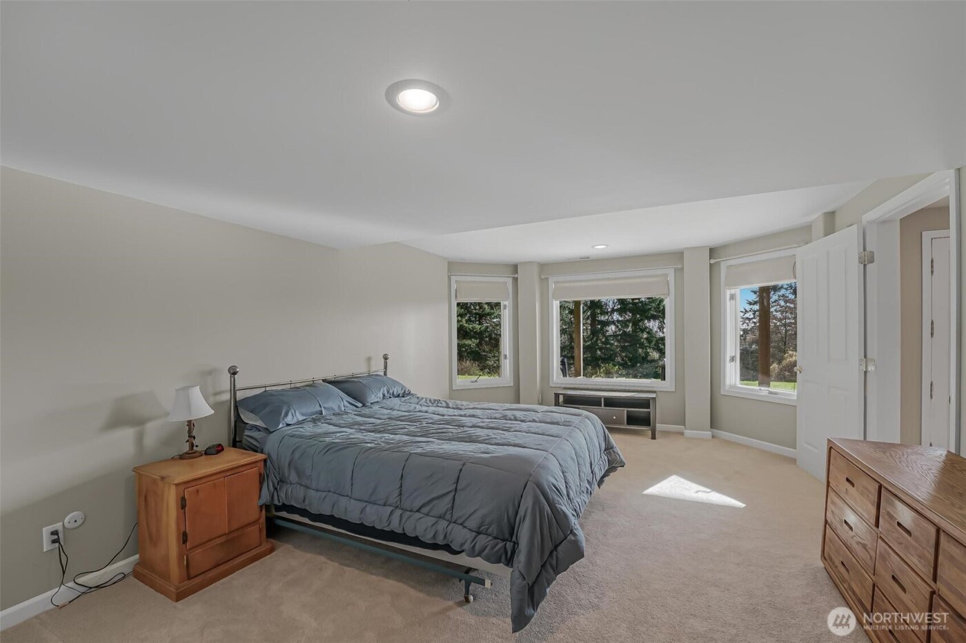 528 Waynes Ridge Circle , Camano Island, WA 98282