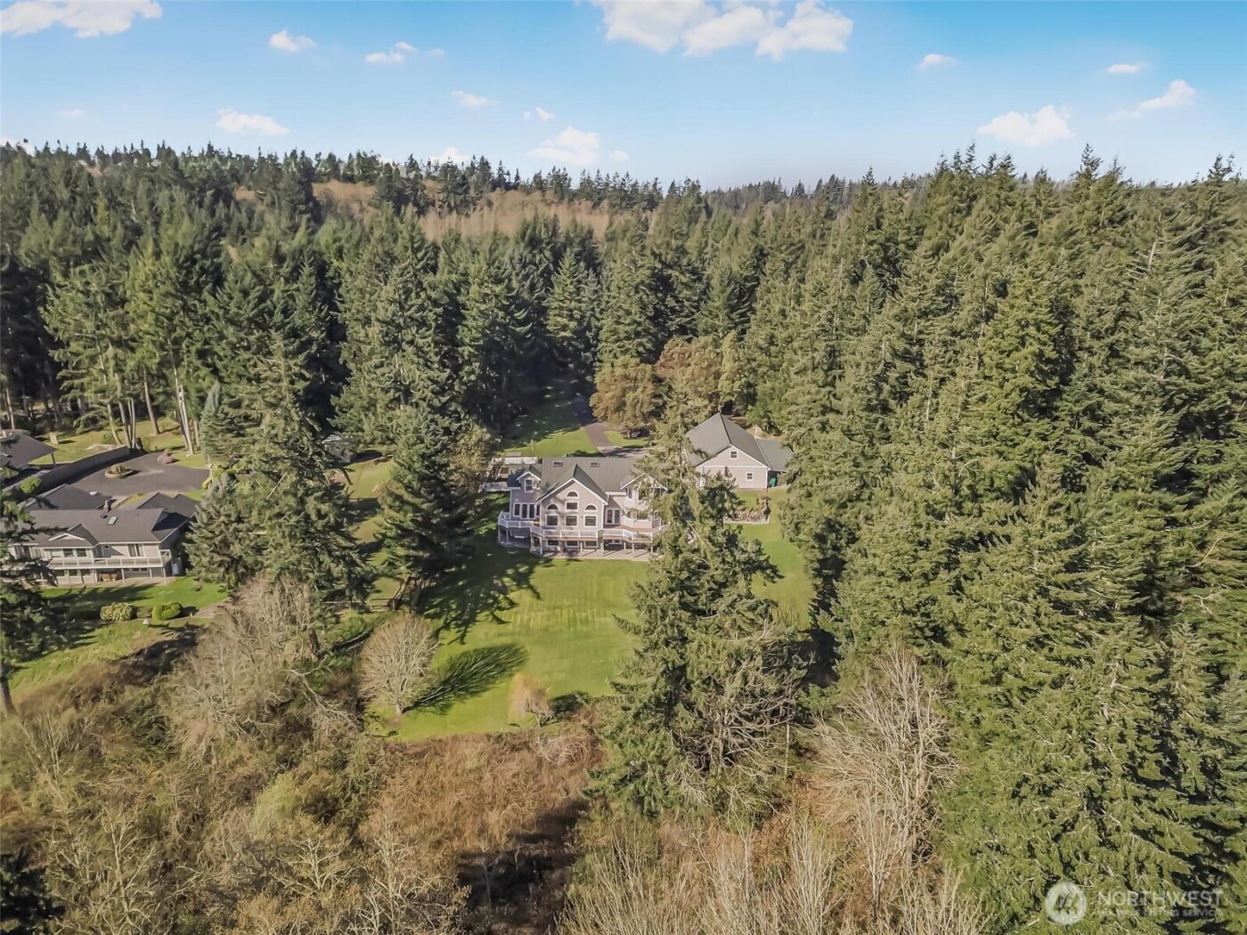 528 Waynes Ridge Circle , Camano Island, WA 98282