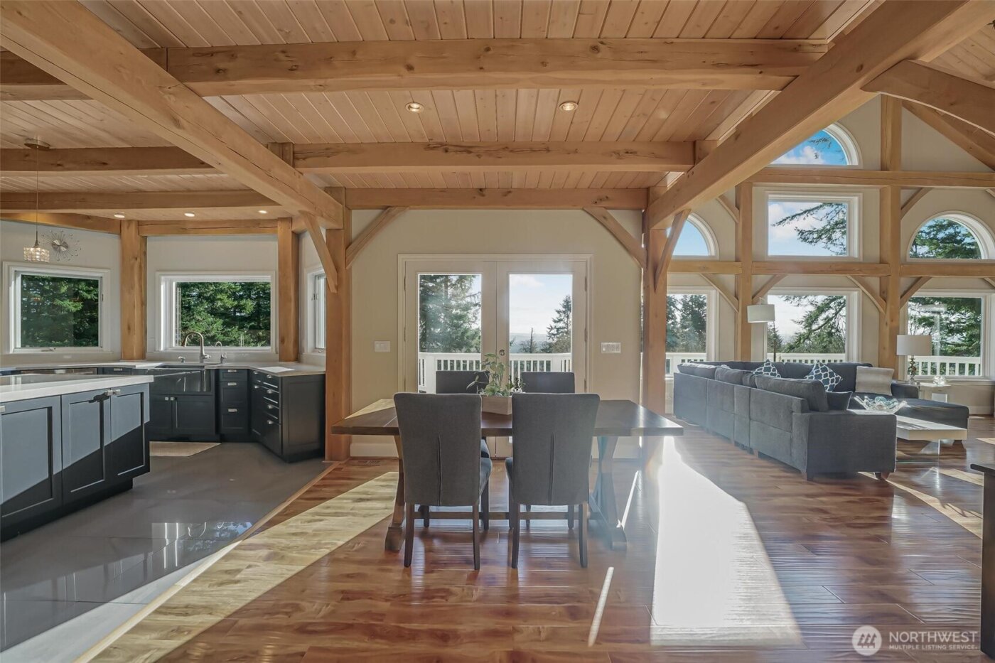 528 Waynes Ridge Circle , Camano Island, WA 98282