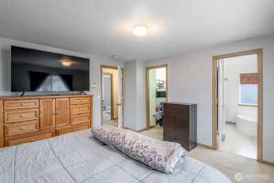 11008 184th Avenue , Bonney Lake, WA 98391 - Photo 15