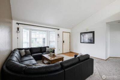 11008 184th Avenue , Bonney Lake, WA 98391 - Photo 3