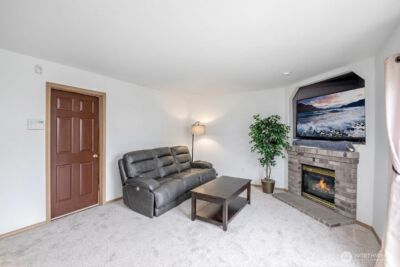 11008 184th Avenue , Bonney Lake, WA 98391 - Photo 5