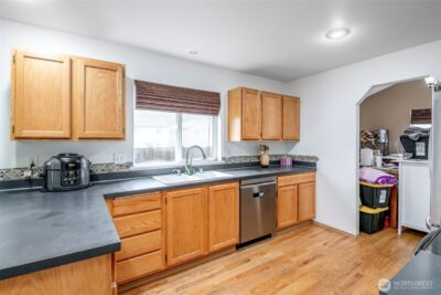 11008 184th Avenue , Bonney Lake, WA 98391 - Photo 8