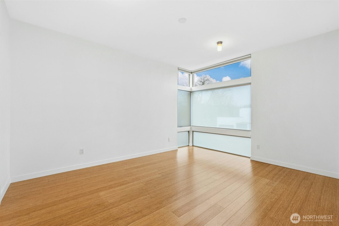 2114 E James Street , Seattle, WA 98122