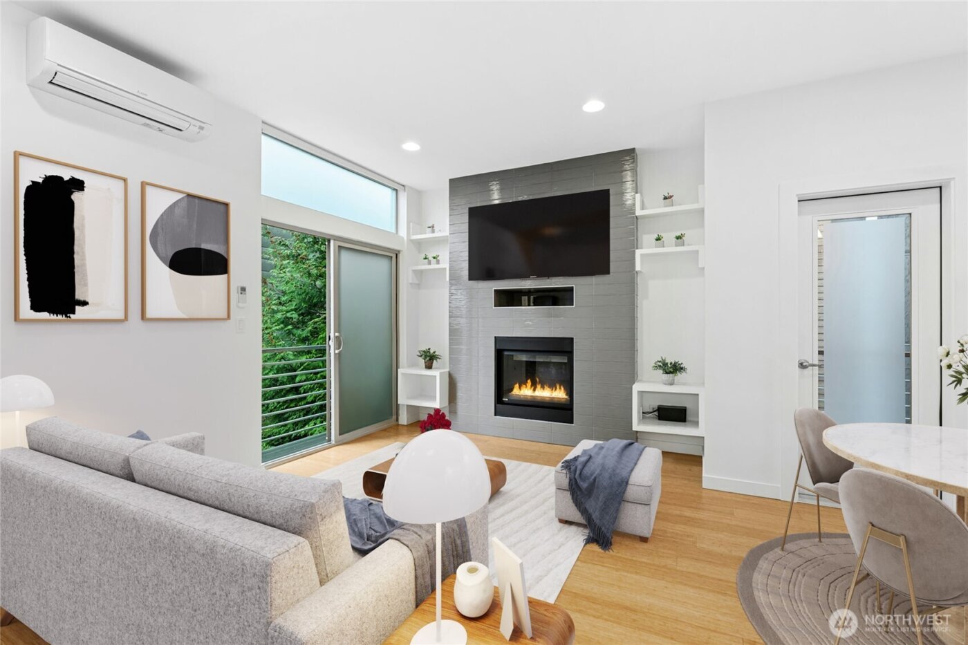 2114 E James Street , Seattle, WA 98122