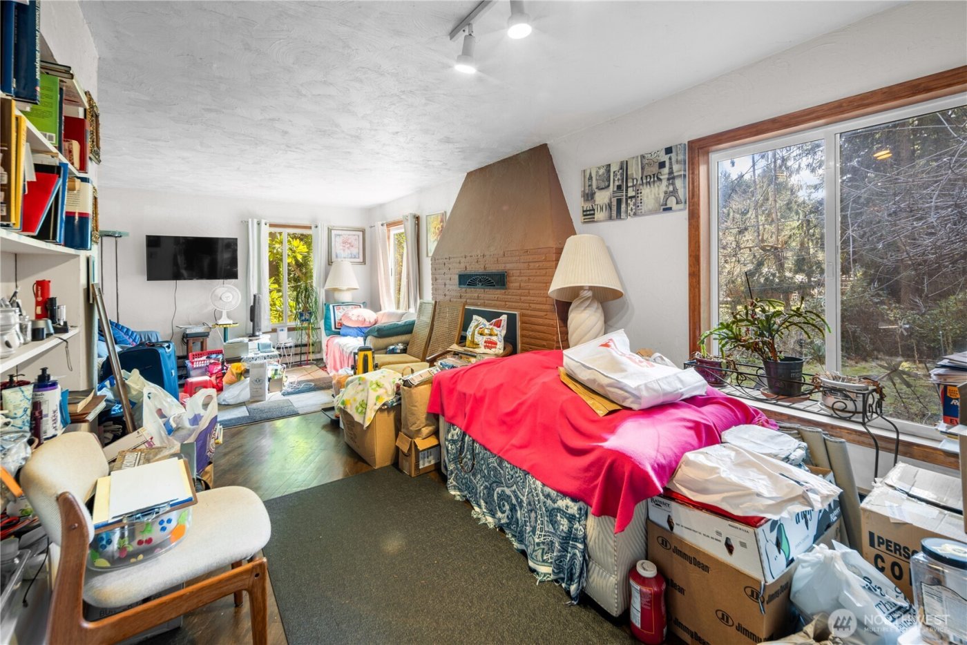 2552 NE 168th Street , Lake Forest Park, WA 98155