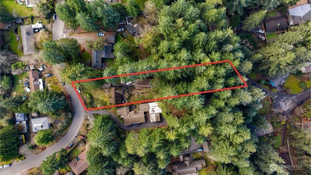 2552 NE 168th Street , Lake Forest Park, WA 98155
