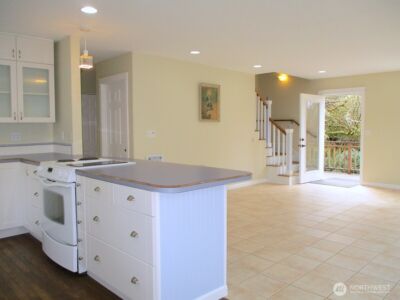 160 S Port Loop SW, Ocean Shores, WA 98569 - Photo 6