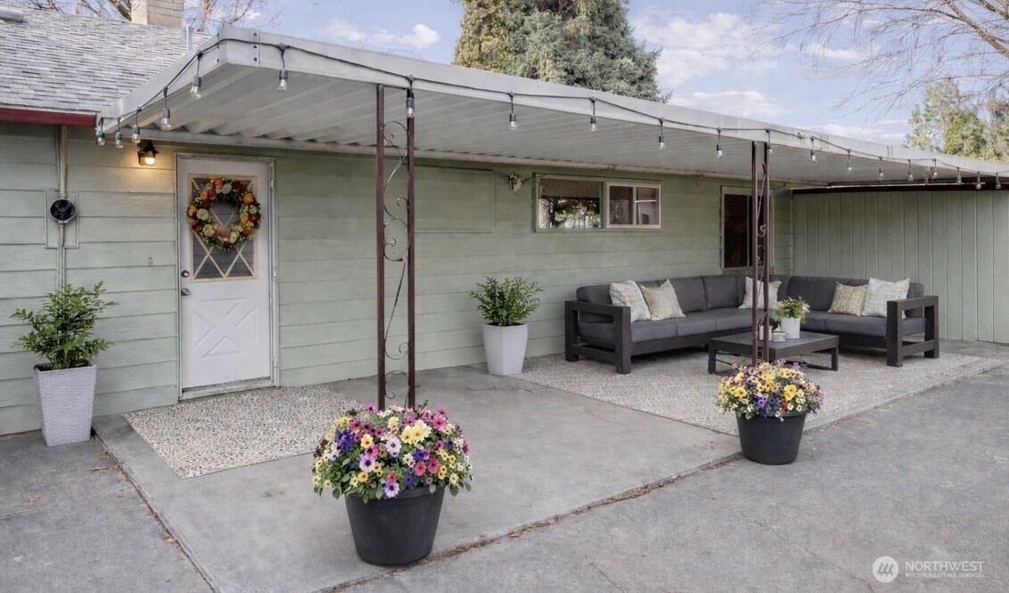 4059 NE Dunn Street , Moses Lake, WA 98837